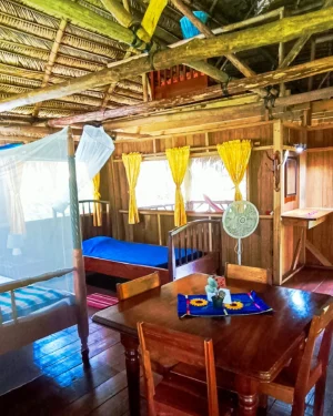 sun creek lodge parrot cottage room view 4 5